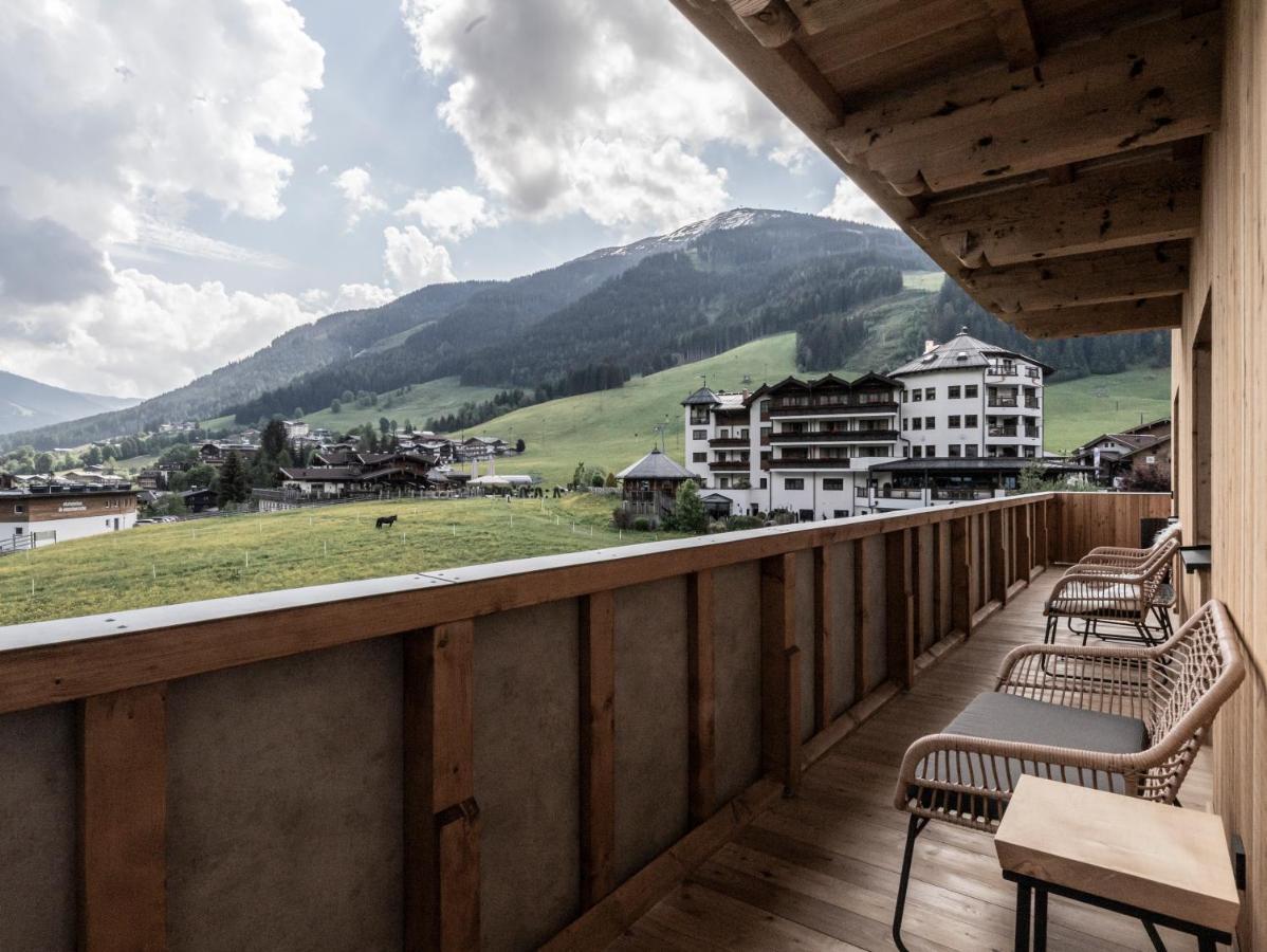 Frau Gans - Pure Mountain Apartments ザールバッハ・ヒンターグレム エクステリア 写真