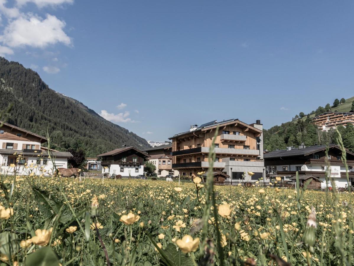 Frau Gans - Pure Mountain Apartments ザールバッハ・ヒンターグレム エクステリア 写真